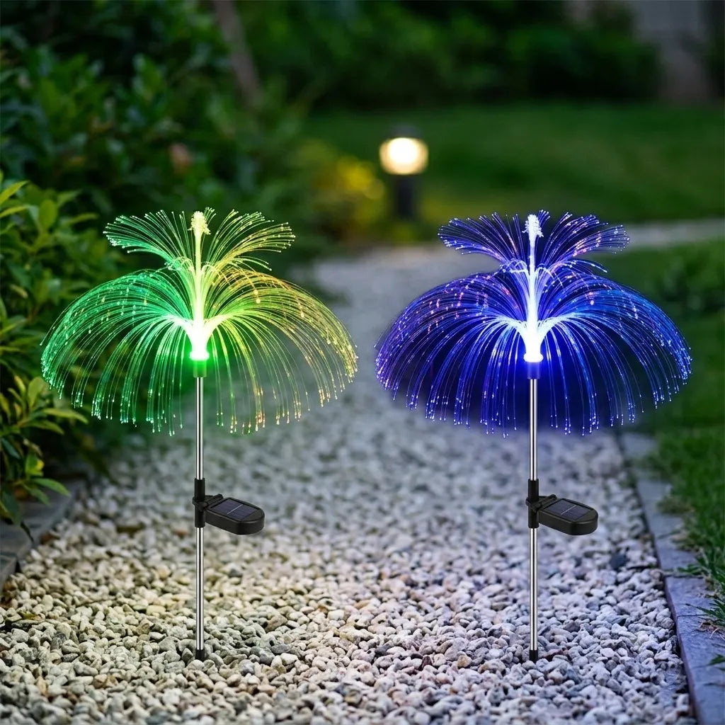 LumiNavidad Solar - ¡Decora tu jardín sin cables!